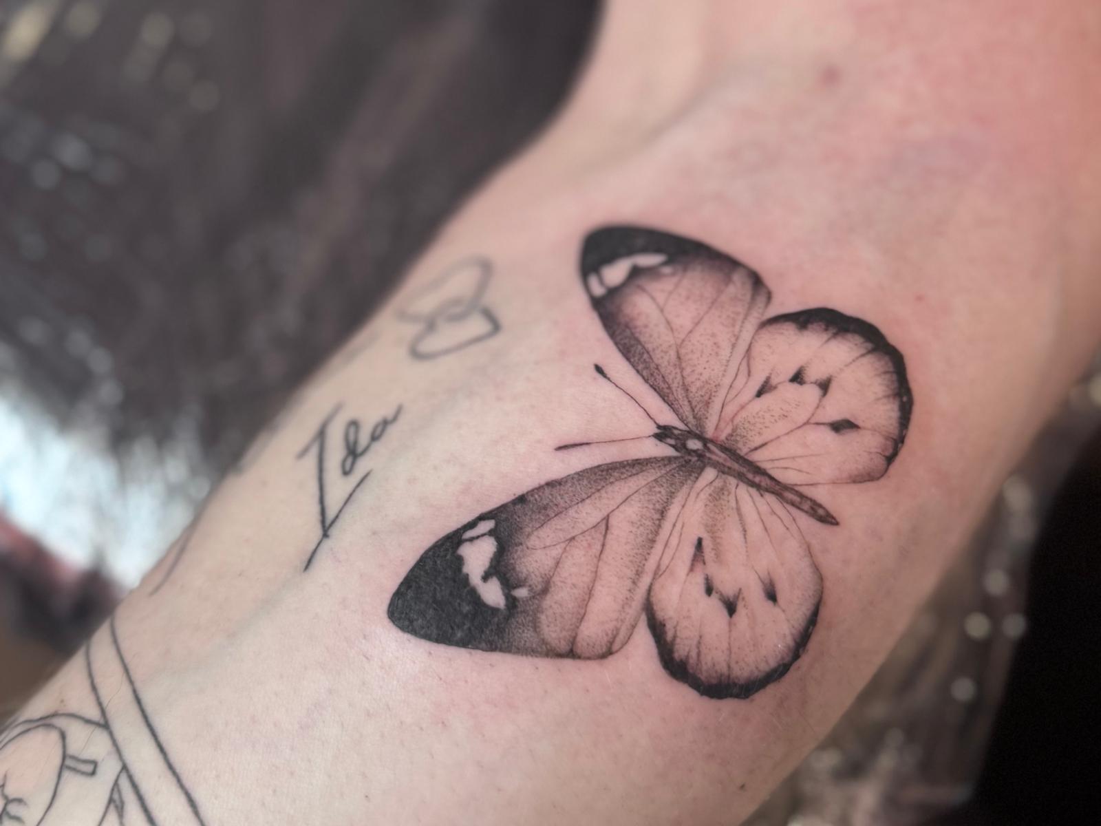 Sommerfugl Tattoo: Skønhed, Forvandling og Frihed